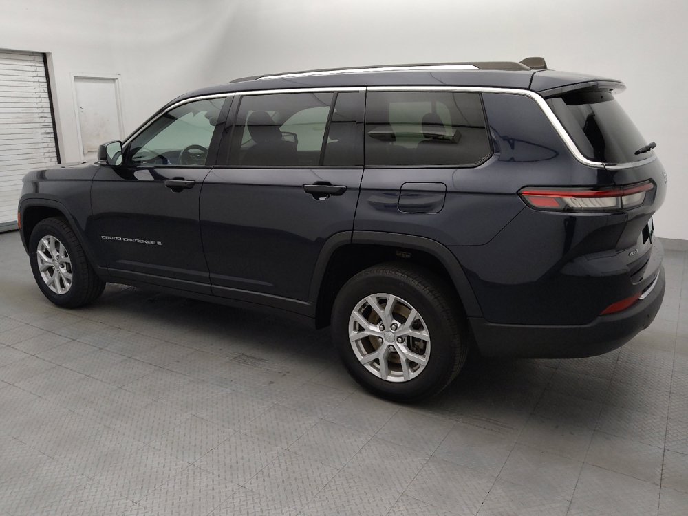 Used 2023 Jeep Grand Cherokee L Limited AWD/4WD image 3