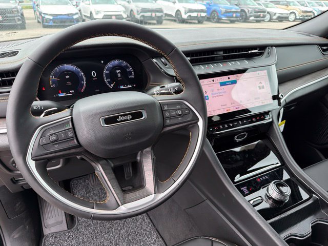New 2026 Jeep Grand Cherokee Limited AWD/4WD image 15