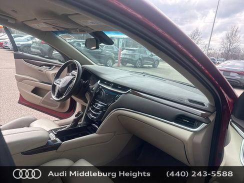 Used 2013 Cadillac XTS Luxury image 13