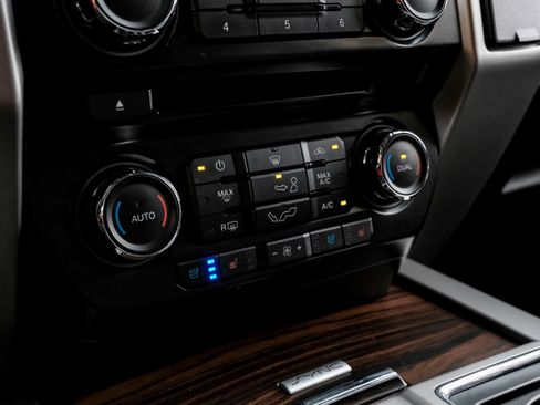 Used 2016 Ford F150 Lariat w/ Equipment Group 501A Mid image 28