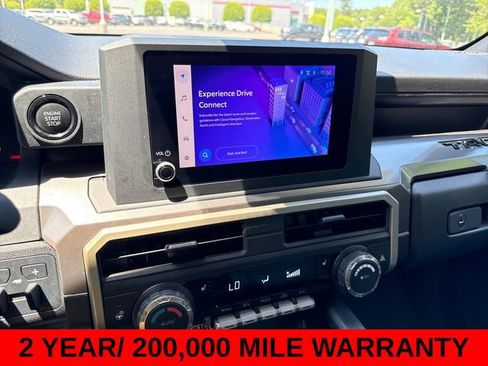 Used 2024 Toyota Tacoma SR5 AWD/4WD image 18