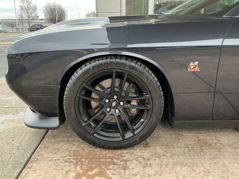 Used 2019 Dodge Challenger R/T Scat Pack w/ Driver Convenience Group image 25