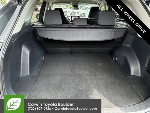 Used 2025 Toyota RAV4 XLE AWD/4WD image 18
