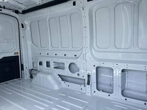 New 2026 Ford Transit 250 148 Medium Roof image 19
