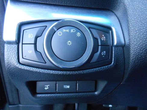 Used 2016 Ford Explorer Limited image 22