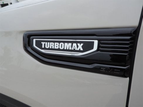 New 2026 GMC Sierra 1500 Pro w/ Graphite Edition image 10