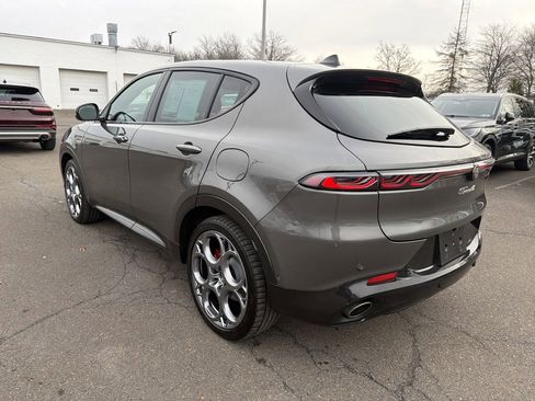 Used 2024 Alfa Romeo Tonale Veloce image 3