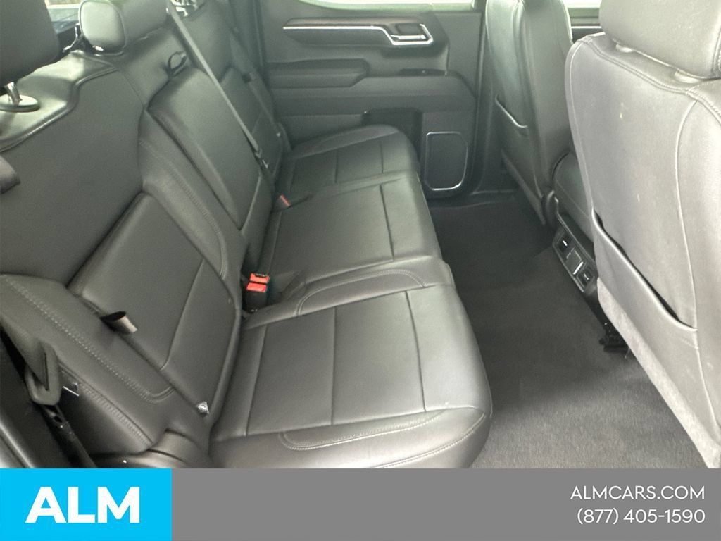 Used 2025 GMC Sierra 1500 SLT RWD image 18
