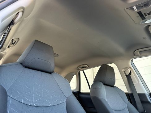Used 2023 Toyota RAV4 XLE image 16