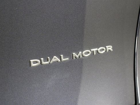 Used 2021 Tesla Model Y Long Range image 20