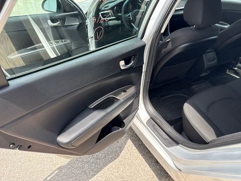 Used 2019 Kia Optima LX w/ LX 17" Wheel Package FWD image 12