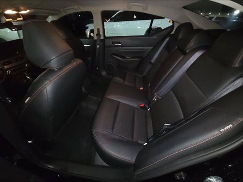 Used 2025 Nissan Altima 2.5 SR FWD image 7