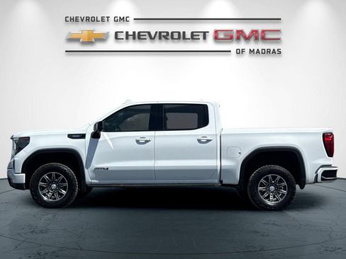 Used 2024 GMC Sierra 1500 AT4 w/ AT4 Premium Package AWD/4WD image 6