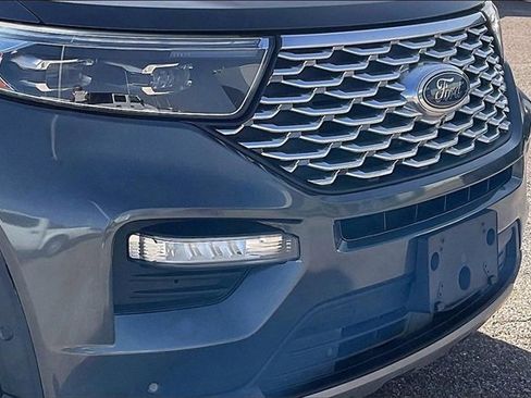 Used 2020 Ford Explorer Platinum image 27