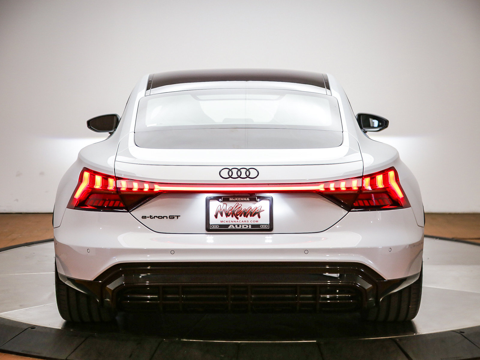 Certified 2023 Audi e-tron GT Prestige AWD/4WD image 6