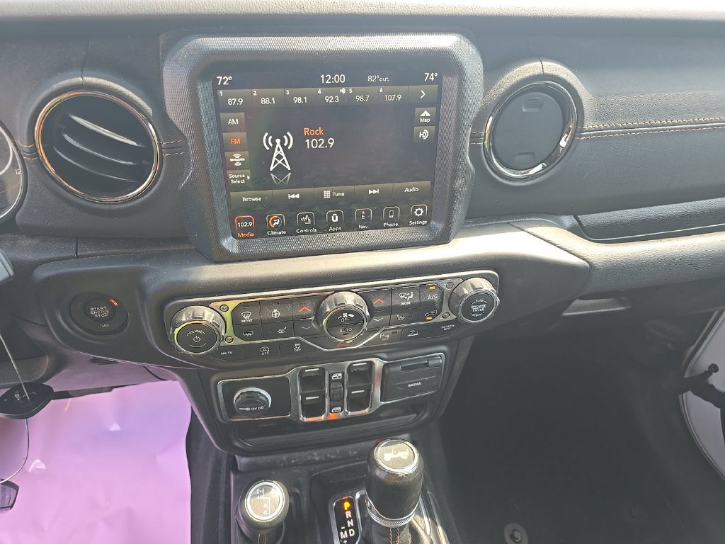 Used 2022 Jeep Wrangler Unlimited Sahara AWD/4WD image 6