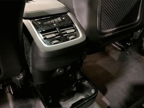 Certified 2023 Volvo XC90 B6 Ultimate image 35