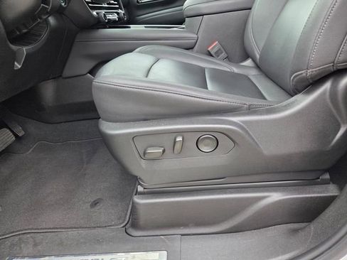 Certified 2025 Chevrolet Tahoe LT image 28