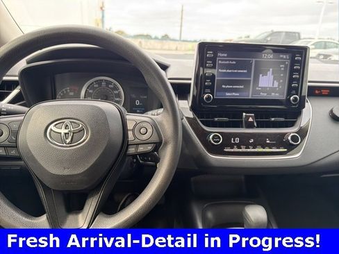 Used 2020 Toyota Corolla LE image 9