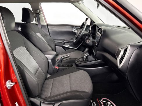 Used 2020 Kia Soul S image 34