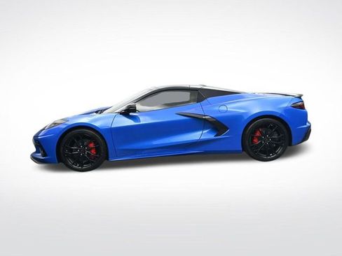 Used 2025 Chevrolet Corvette Stingray w/ Battery Protection Package image 9