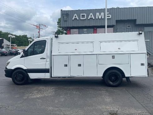 Used 2017 Mercedes-Benz Sprinter 3500 image 8