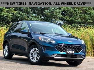 Used 2020 Ford Escape SE image 1