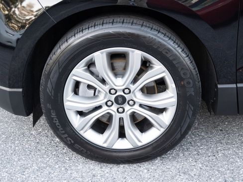 Used 2024 Ford Edge Titanium image 35