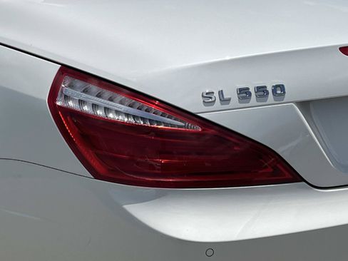 Used 2013 Mercedes-Benz SL 550 image 10