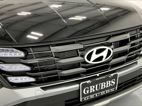 Used 2025 Hyundai Tucson SEL FWD image 34
