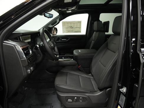 New 2026 GMC Yukon Denali w/ Denali Reserve Package image 34