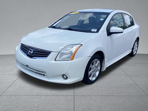 Used 2011 Nissan Sentra 2.0 SR FWD image 2