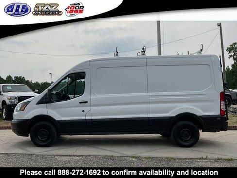 Used 2018 Ford Transit 250 148 Medium Roof RWD image 4