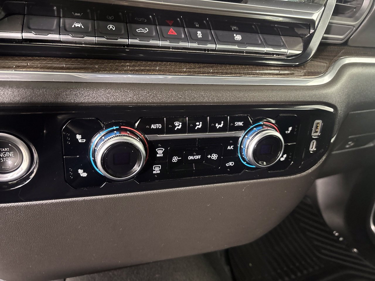 Used 2024 GMC Sierra 1500 Elevation AWD/4WD image 17