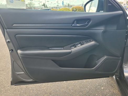 Certified 2025 Nissan Altima 2.5 S image 18