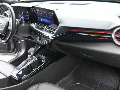 Used 2024 Chevrolet Trax RS w/ Driver Confidence Package FWD image 30