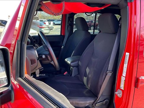 Used 2014 Jeep Wrangler Unlimited Sport w/ Connectivity Group image 7