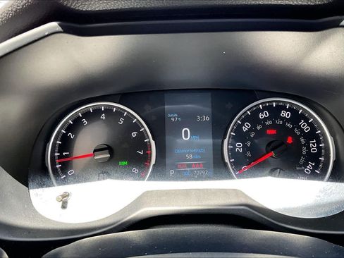 Used 2021 Toyota RAV4 XLE FWD image 26