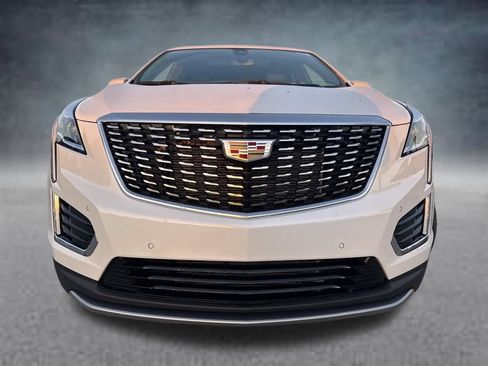 Certified 2025 Cadillac XT5 Premium Luxury image 11