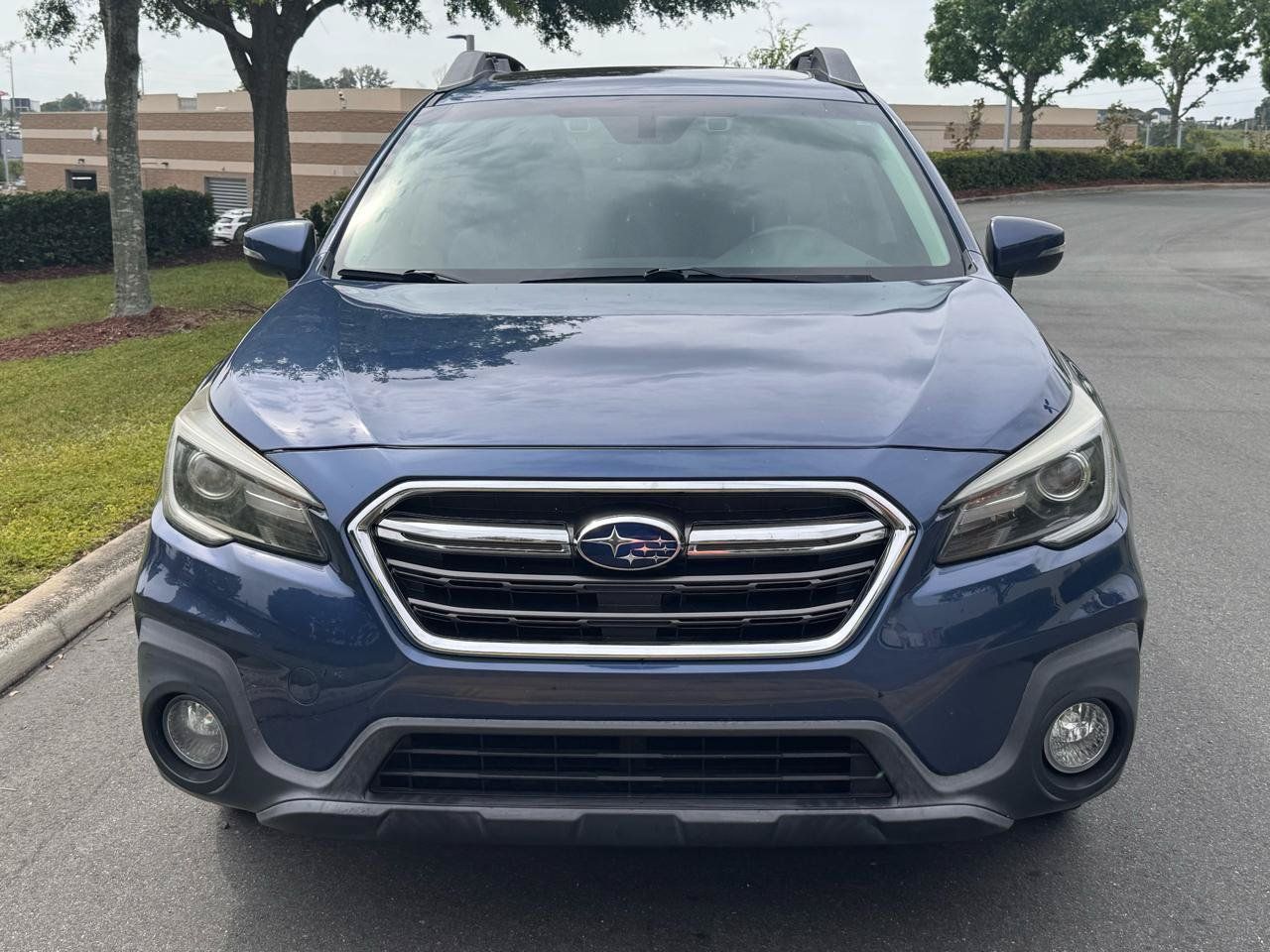 Used 2019 Subaru Outback 2.5i Limited AWD/4WD image 5