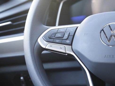 Used 2023 Volkswagen Jetta Sport image 15