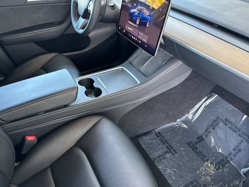 Used 2023 Tesla Model Y Long Range AWD/4WD image 19