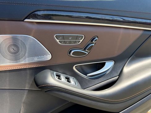 Used 2018 Mercedes-Benz S 560 4MATIC Sedan image 29