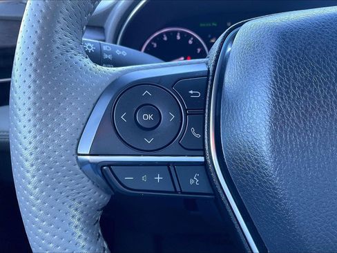 Used 2019 Toyota Avalon Limited image 21