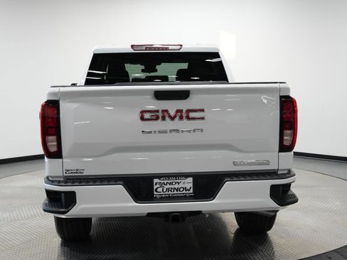New 2026 GMC Sierra 1500 Elevation image 7