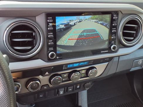 Used 2023 Toyota Tacoma TRD Sport image 21