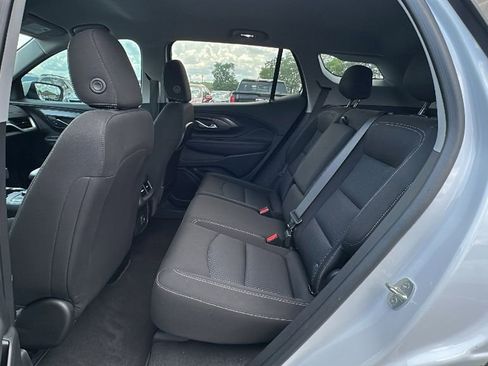 Used 2023 GMC Terrain SLE w/ Driver Convenience Package image 13