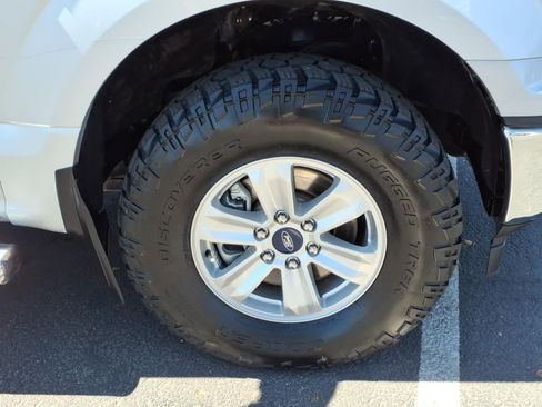 Used 2019 Ford F150 XLT w/ Trailer Tow Package image 9