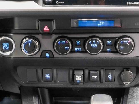 Used 2023 Toyota Tacoma TRD Off-Road AWD/4WD image 18
