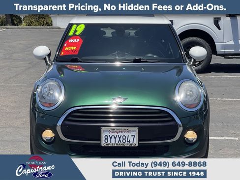 Used 2019 MINI Cooper 4-Door Hardtop FWD image 2